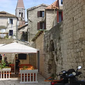 Gostinjska kuća Roso